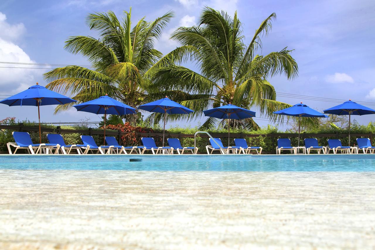 Villas & Suites At Beach View Paynes Bay Exteriér fotografie